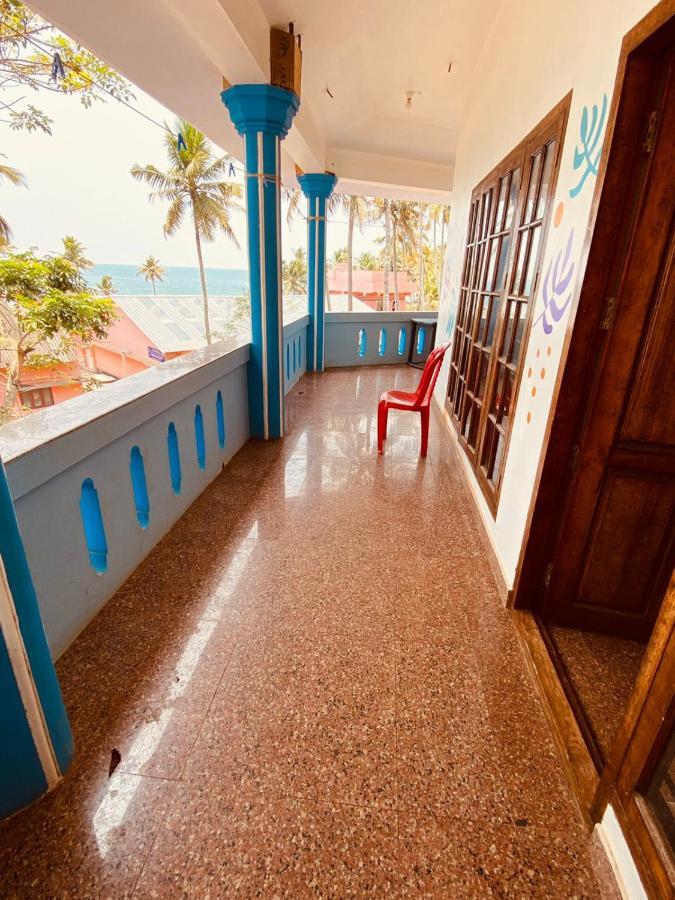 Hotel Surf N Sea à Thiruvananthapuram Extérieur photo