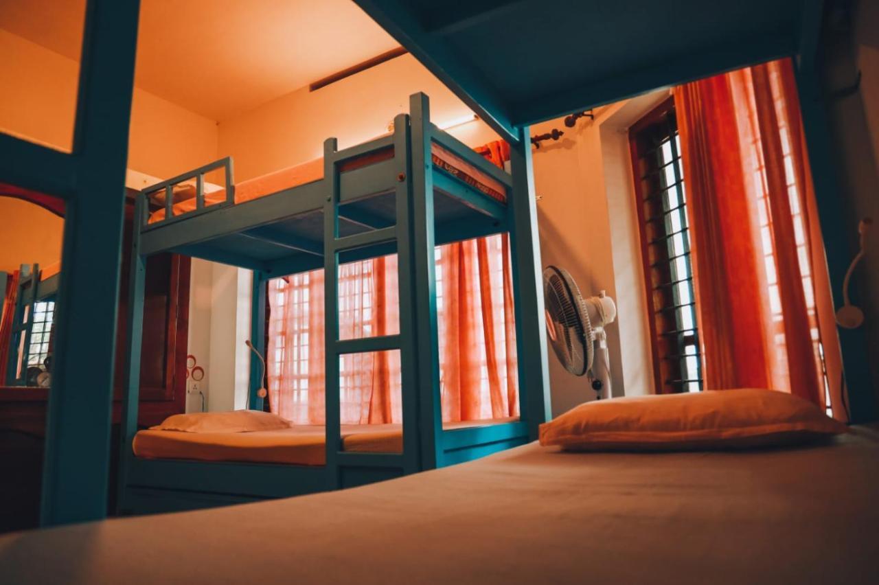 Hotel Surf N Sea à Thiruvananthapuram Extérieur photo
