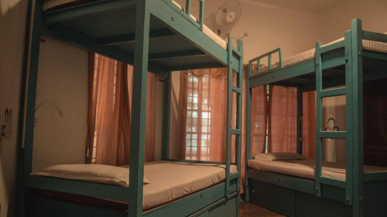 Hotel Surf N Sea à Thiruvananthapuram Extérieur photo