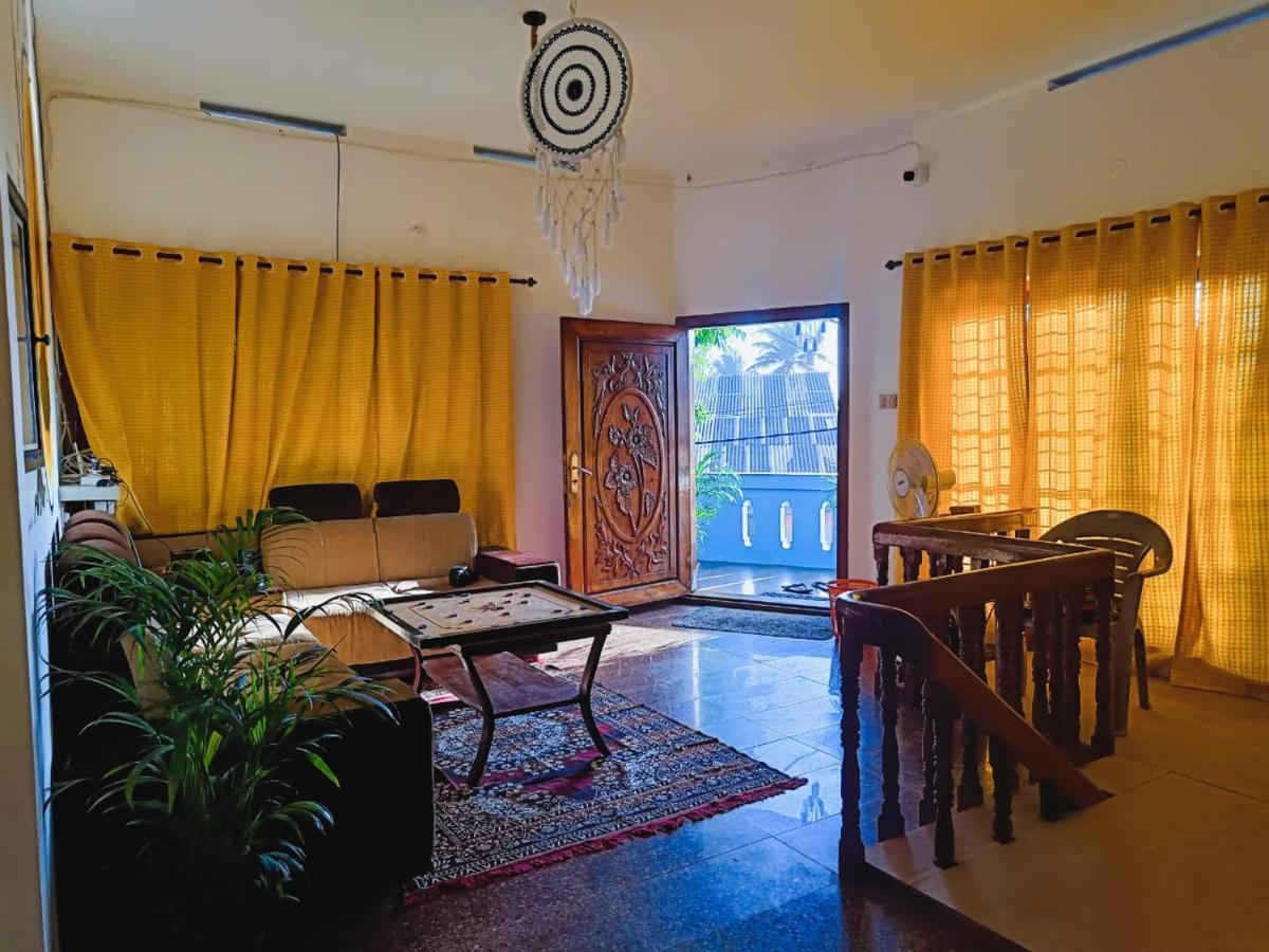 Hotel Surf N Sea à Thiruvananthapuram Extérieur photo